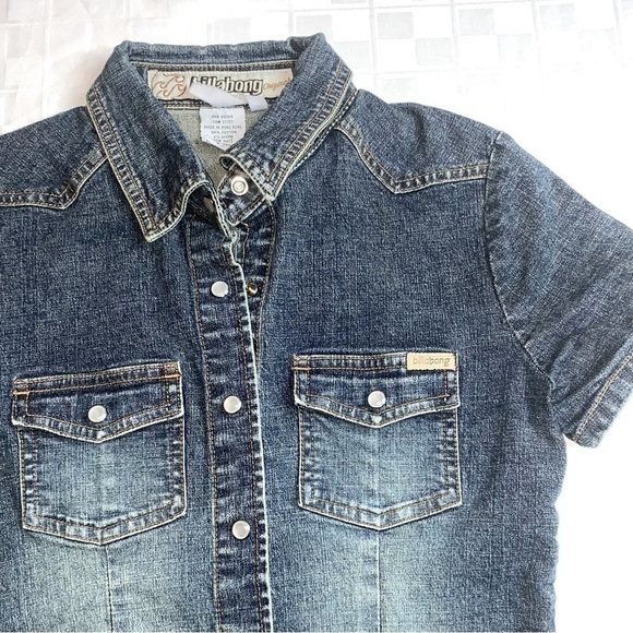 Billabong Jean Western Shirt with Pearl Snap closure. Size Junior Medium - Picture 2 of 9